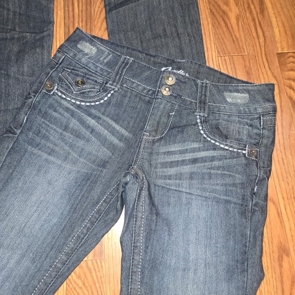 Y2K FASHION: Candies Bootcut Jeans Juniors Size 3 Distressed Stretch - Picture 11 of 12